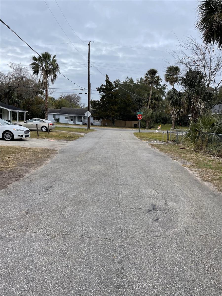 E SPRUCE STREET