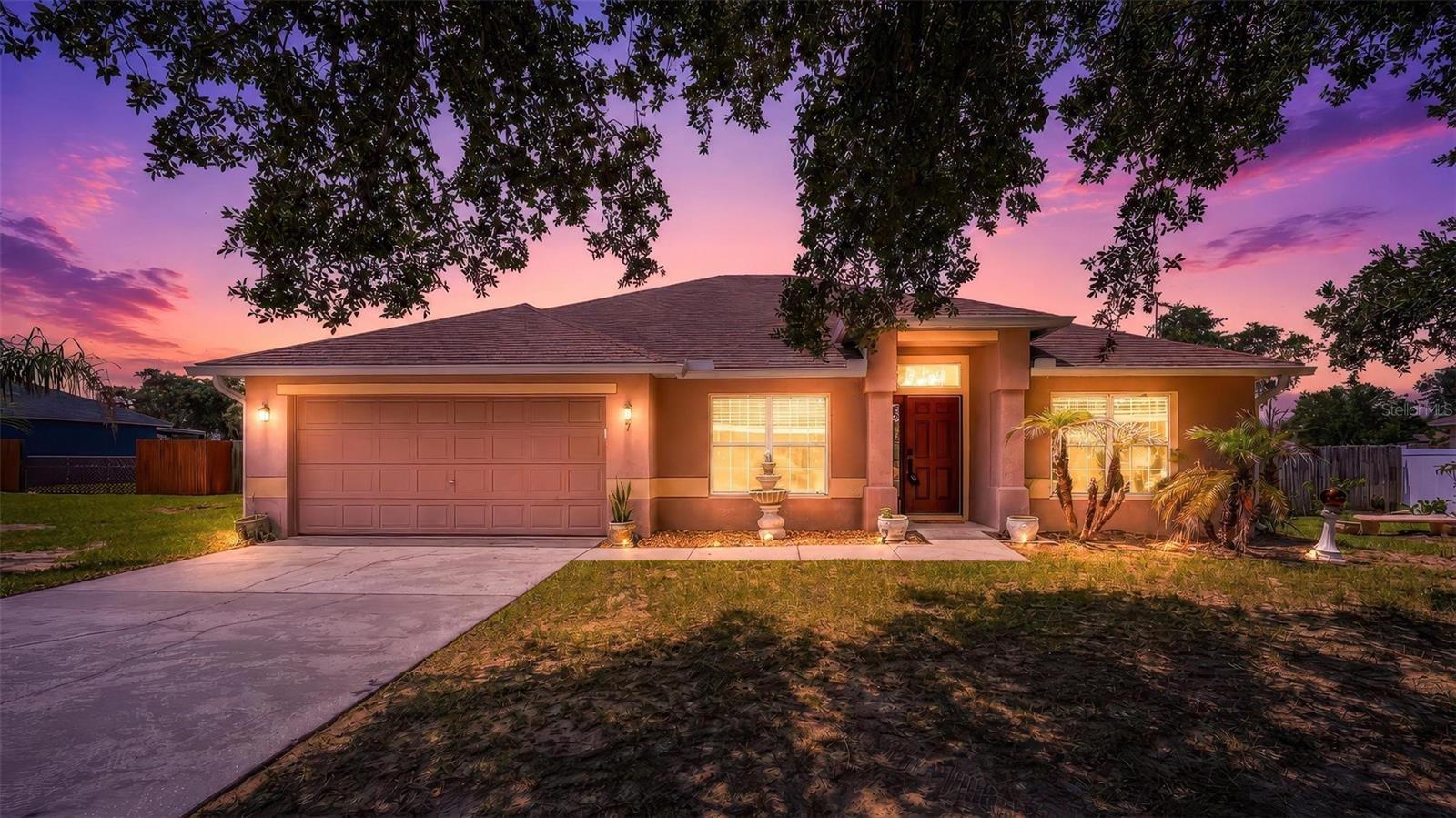 537 HATCHWOOD DRIVE