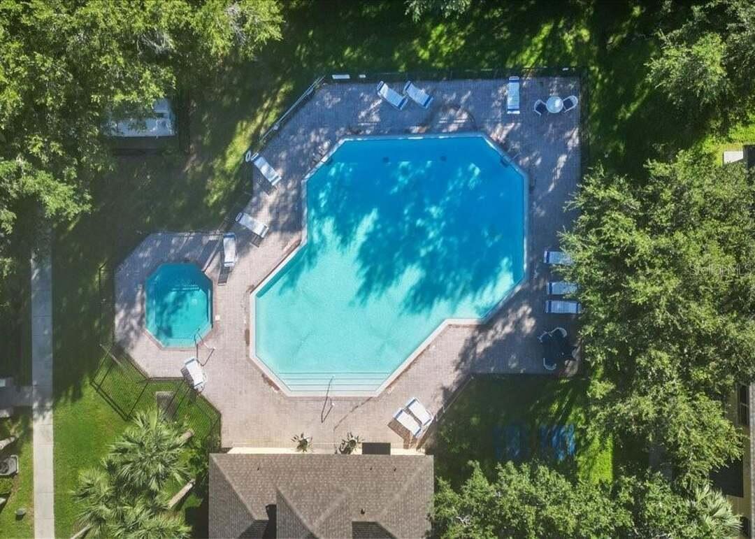 EILAND PARK TWNHMS - Residential