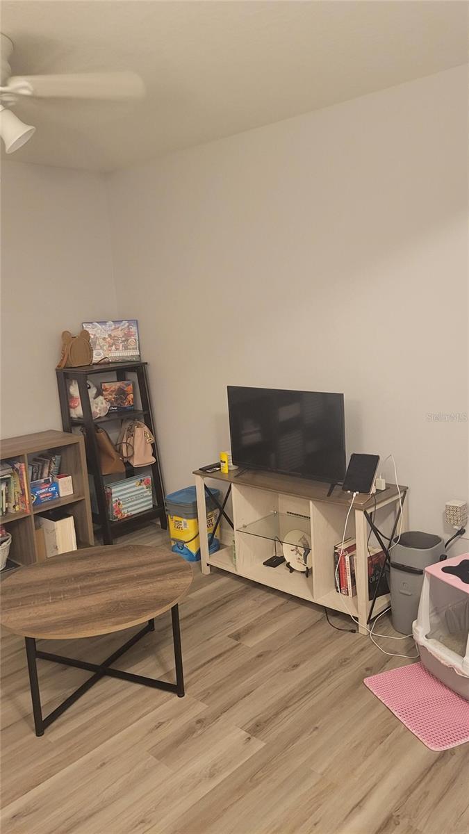 EILAND PARK TWNHMS - Residential