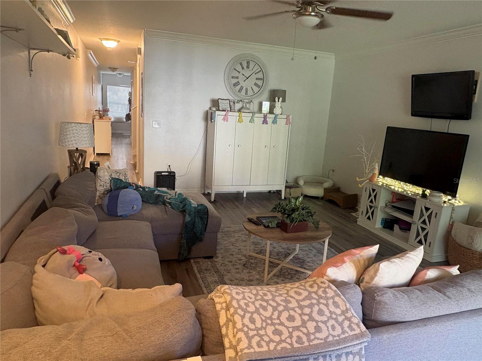 EILAND PARK TWNHMS - Residential