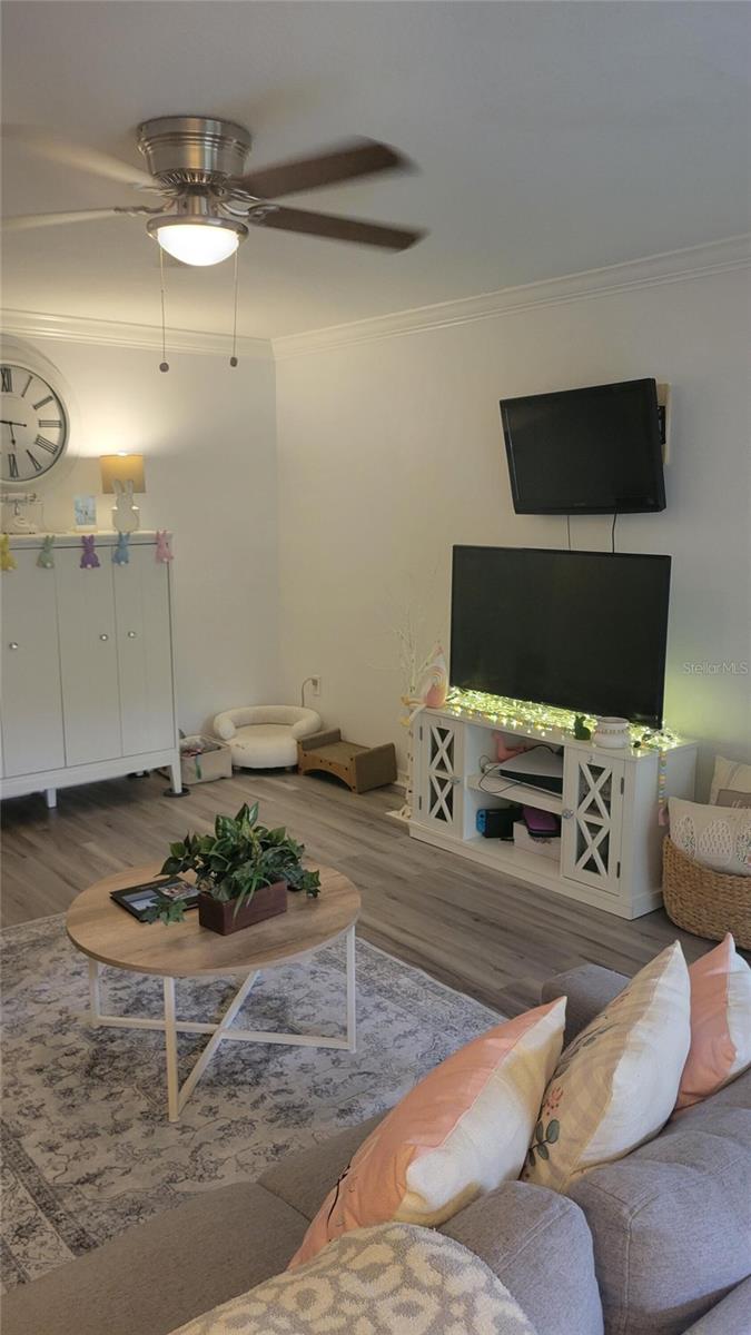 EILAND PARK TWNHMS - Residential