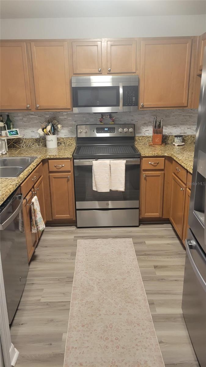 EILAND PARK TWNHMS - Residential