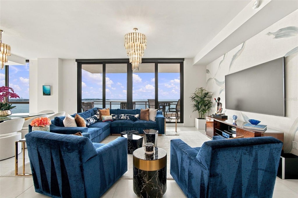 Photo of 2103 Bayshore Boulevard #706, Tampa, FL 33606 (MLS # TB8559987)