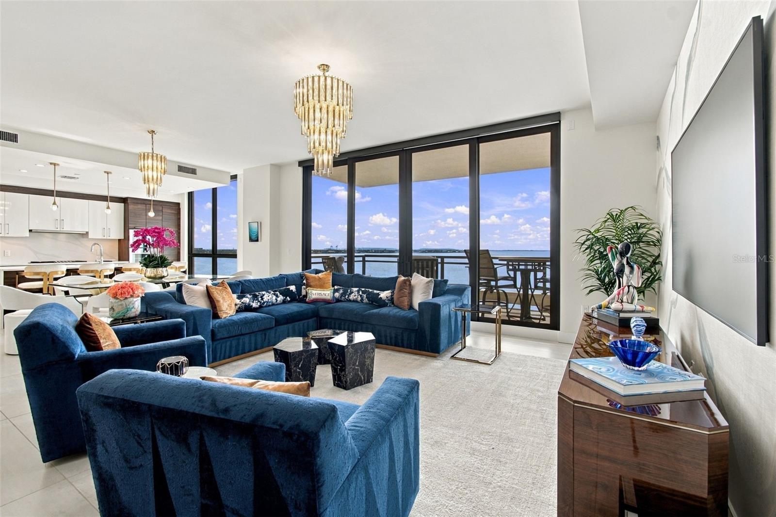 2103 BAYSHORE BOULEVARD 706