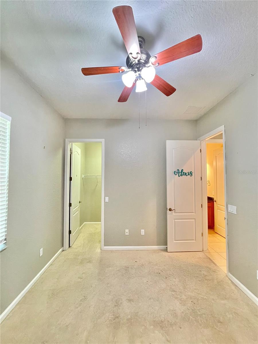 PRESTON SQUARE - Residential Lease