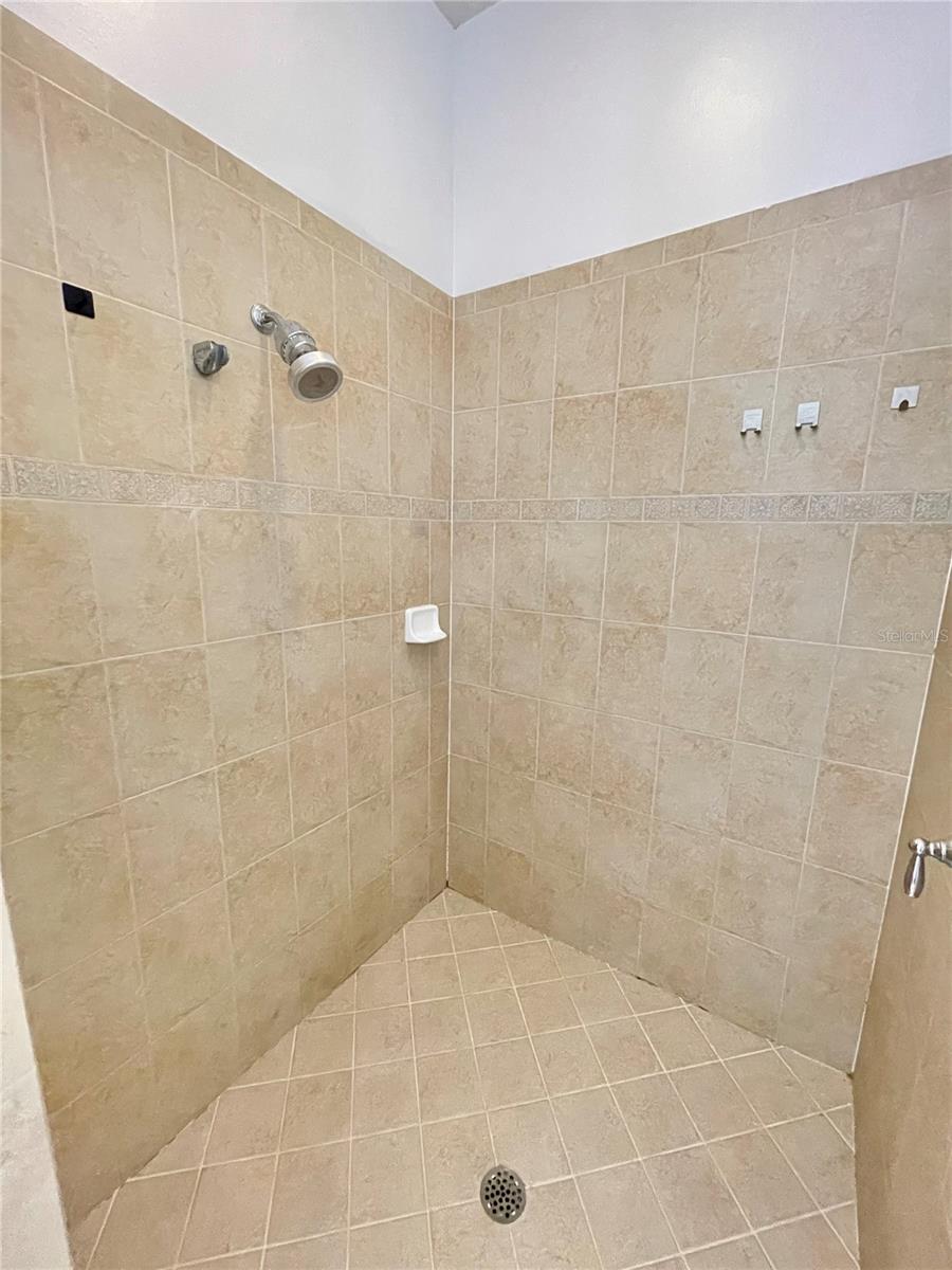 PRESTON SQUARE - Residential Lease