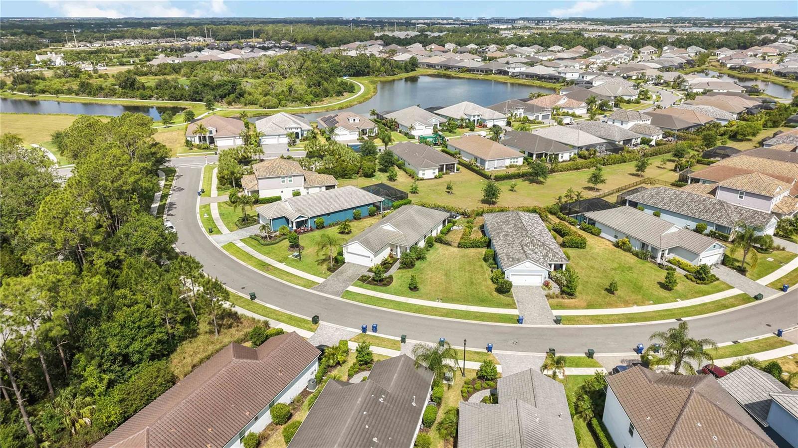 WINDWARD AT LAKEWOOD RANCH - Residential