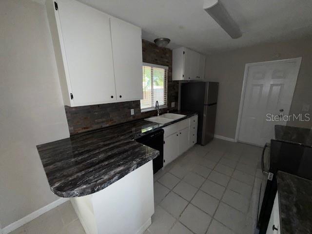 STATELY OAKS - Residential