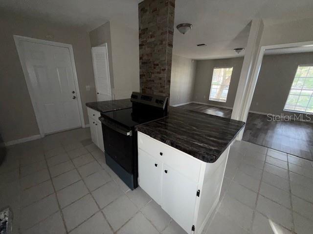 STATELY OAKS - Residential