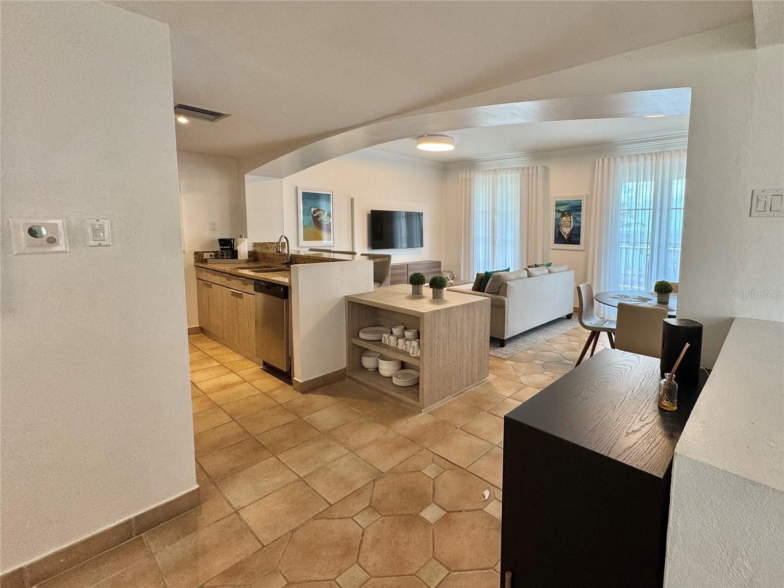 1000 ave El Conquistador APT 5331 5331