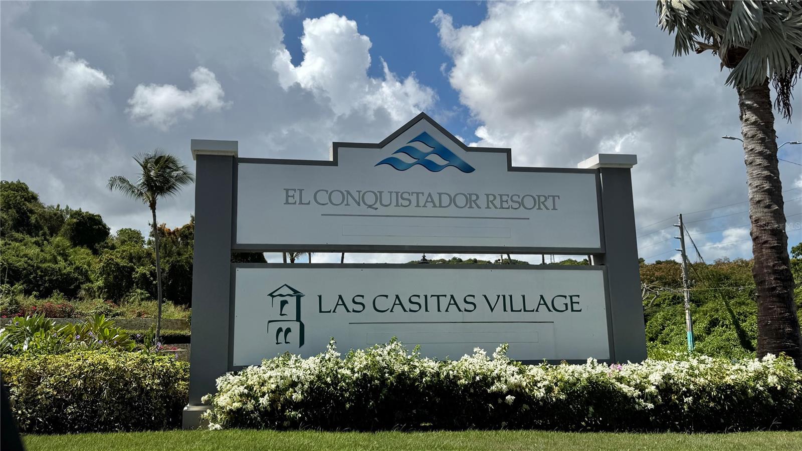LAS CASITAS VILLAGE - Residential