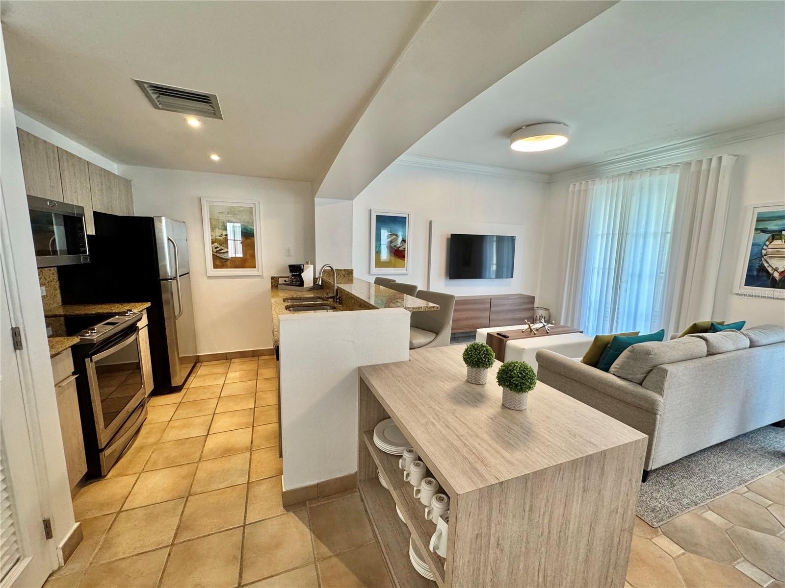 1000 ave El Conquistador APT 5331 5331
