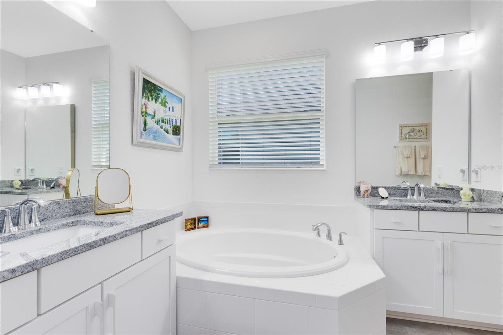 OAKLAND TRLS PH 2 - Residential