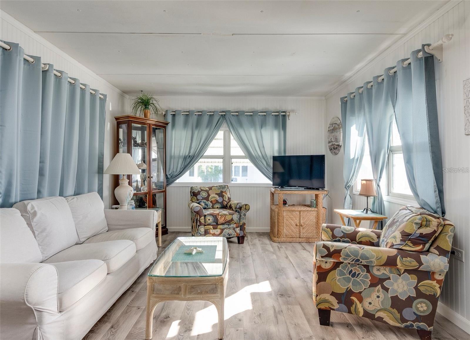 MAGNOLIA MANOR MOBILE HOME PARK UNREC - Residential