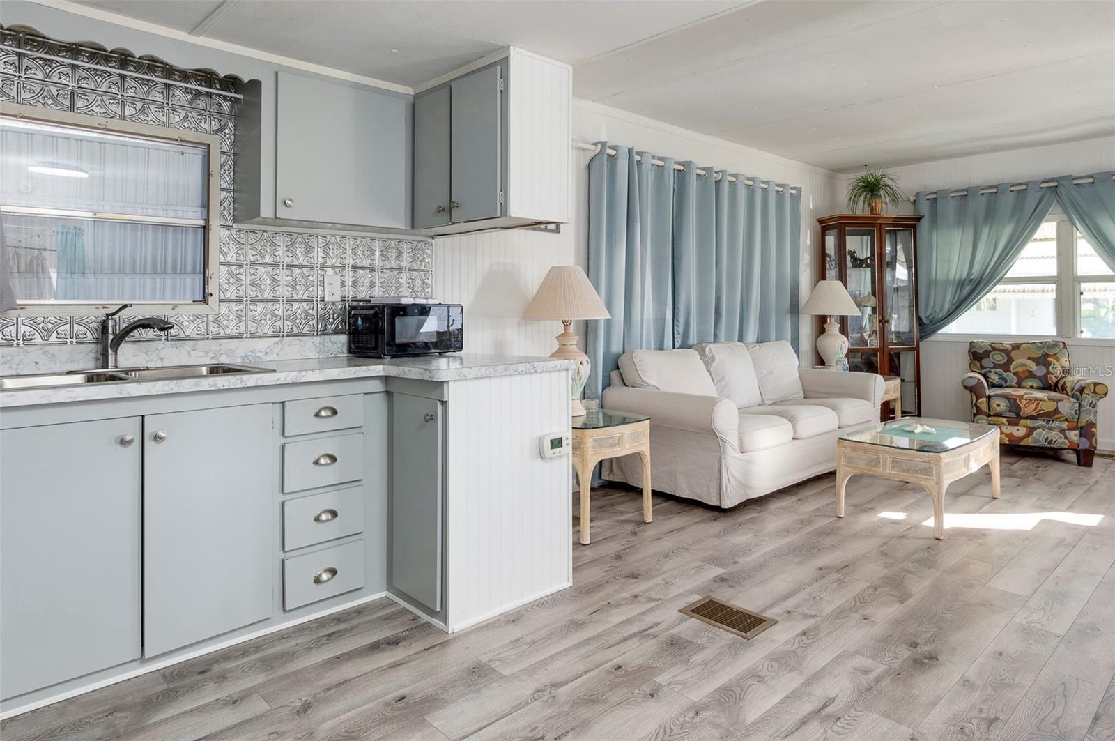 MAGNOLIA MANOR MOBILE HOME PARK UNREC - Residential