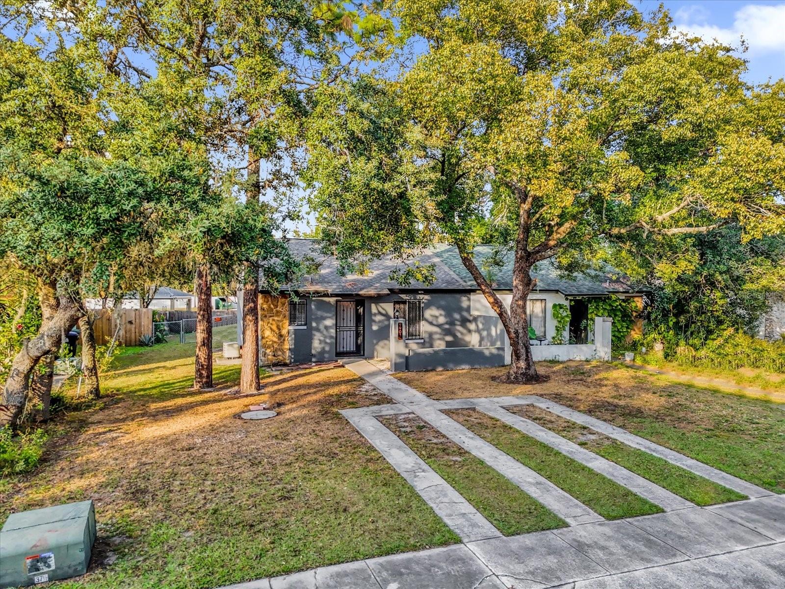 9903 RIVER CREST COURT