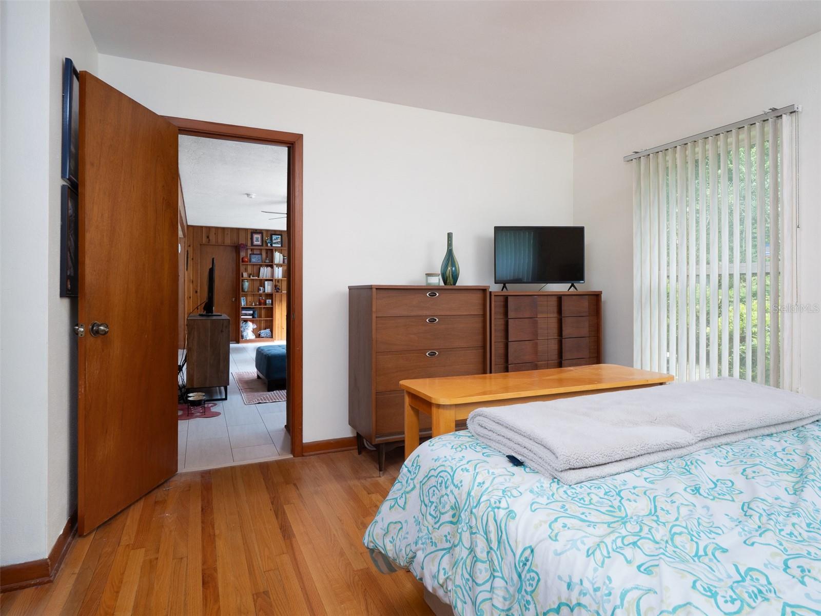 LORRAINE COURT - Residential