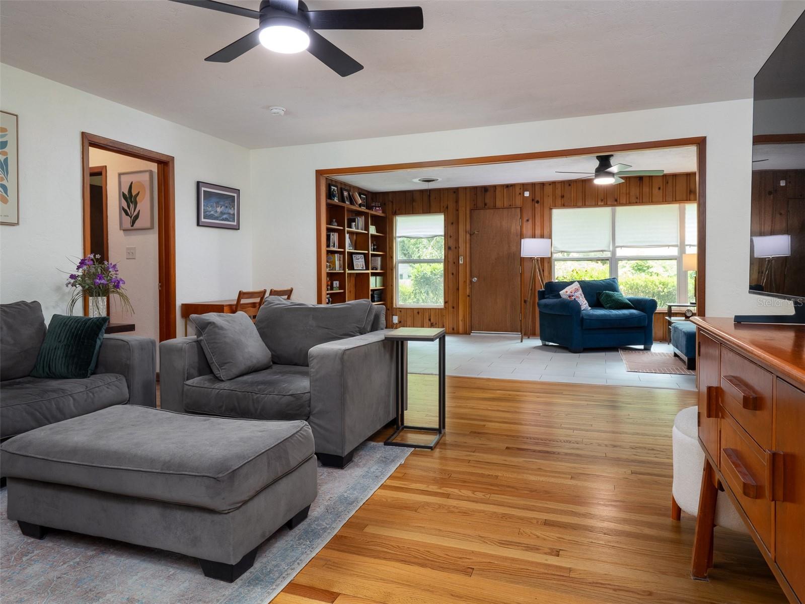 LORRAINE COURT - Residential