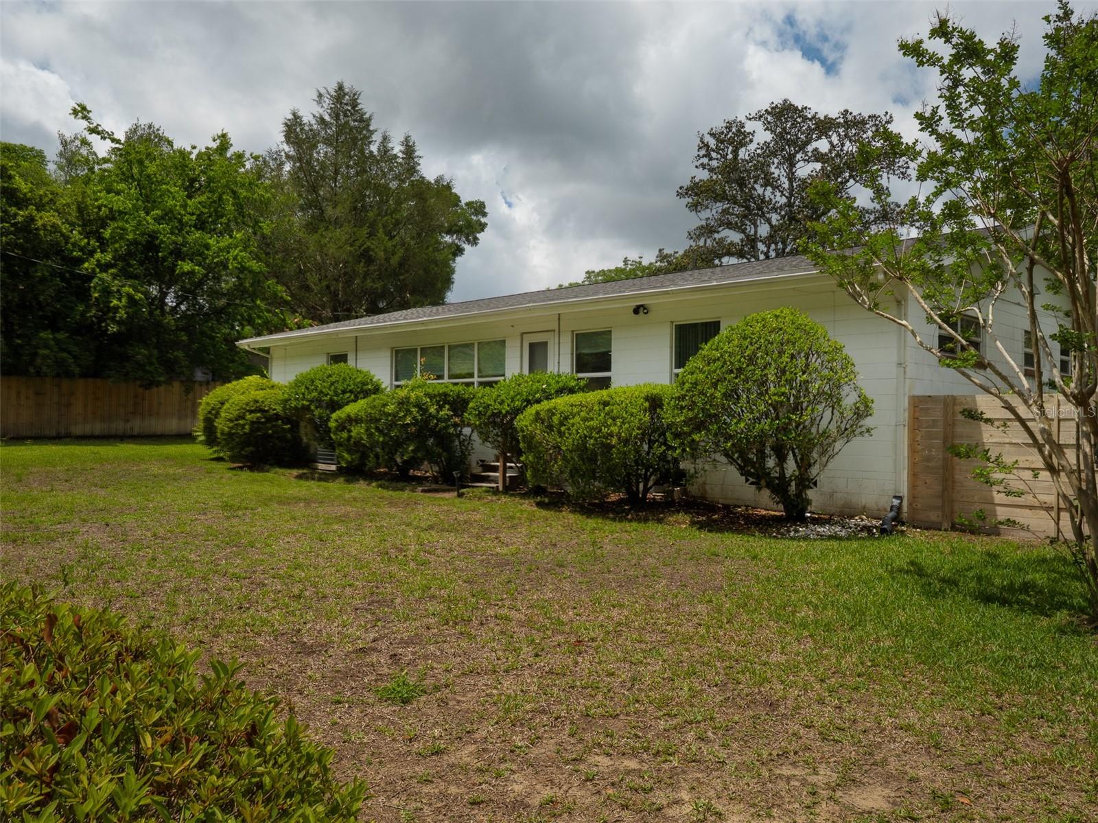 LORRAINE COURT - Residential