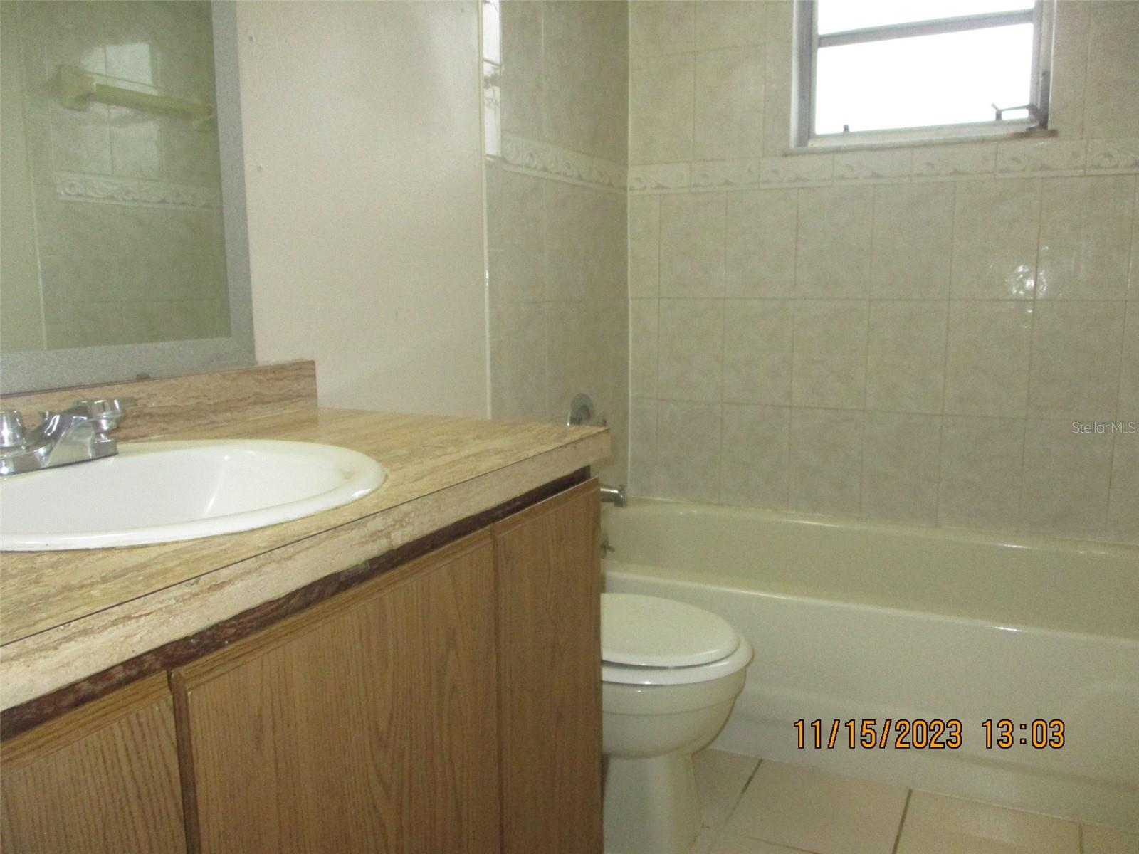 BUENAVENTURA LAKES UNIT 03 - Residential Lease