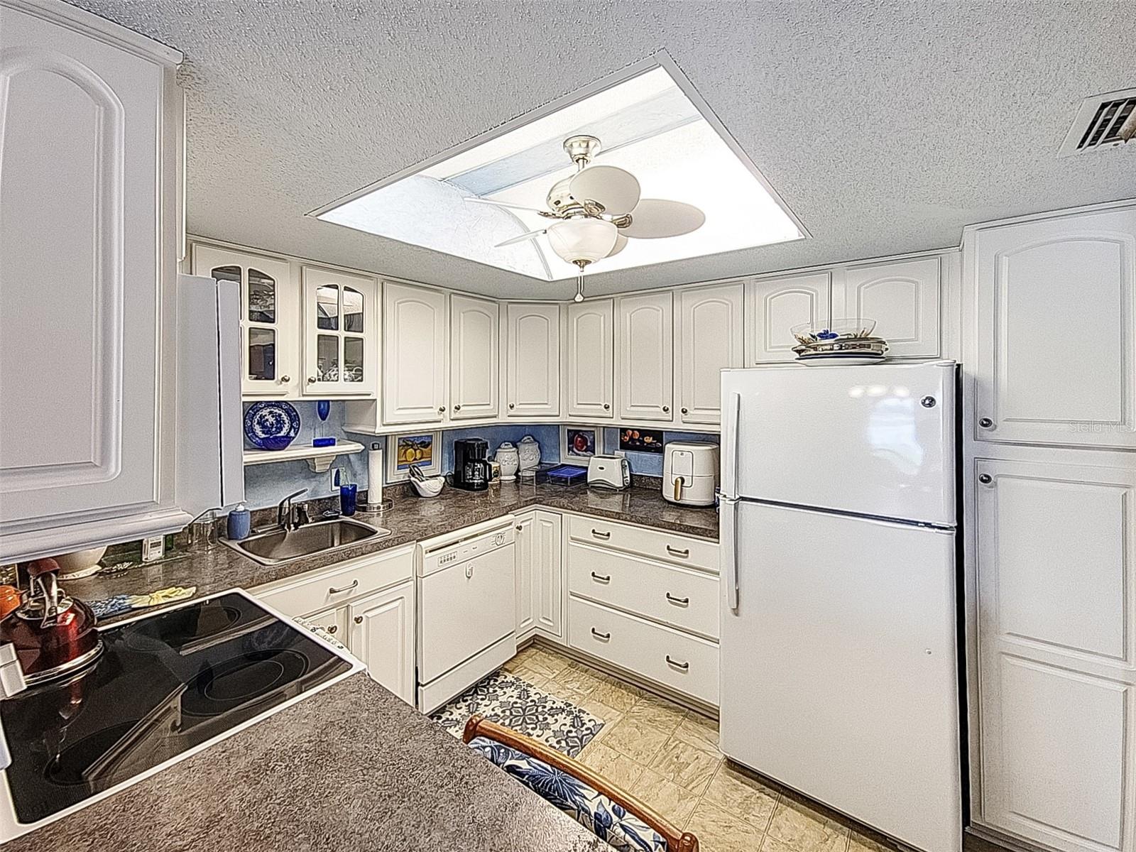 FAIRWAYS/SILVER SPGS SHORES CO - Residential