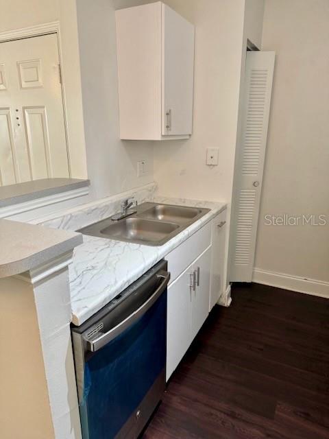 2521 GRASSY POINT DRIVE 101