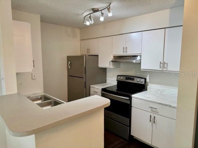 2521 GRASSY POINT DRIVE 101