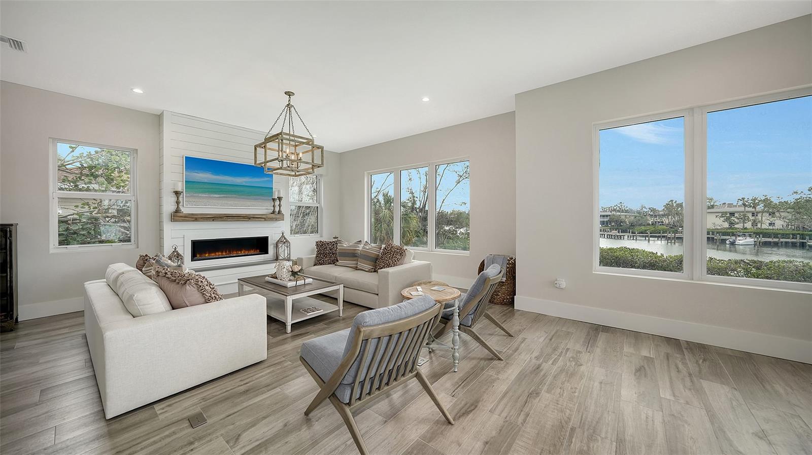 PRESERVE/LONGBEACH - Land