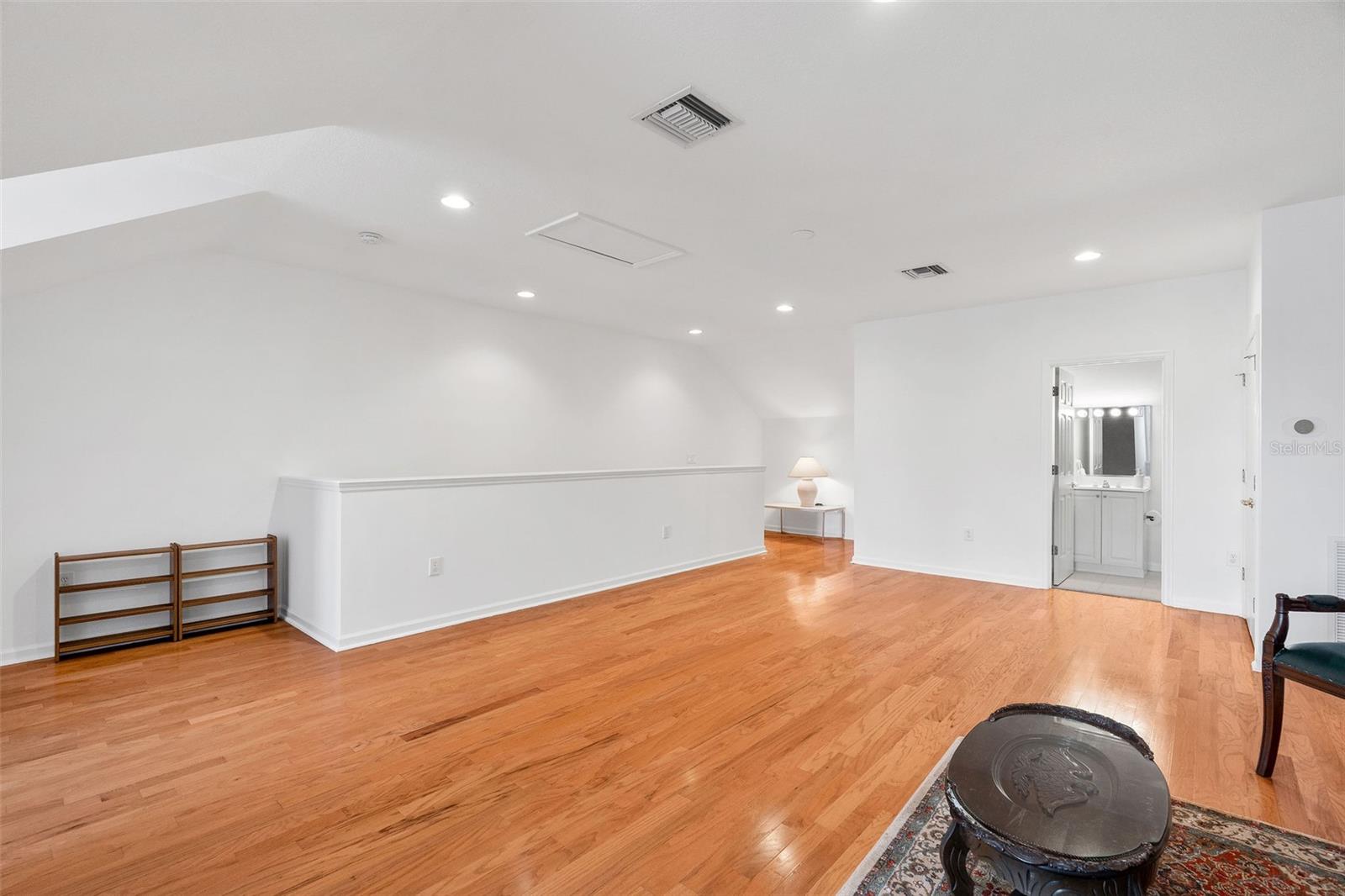 SPRING PARK TOWNHOMES OF SOUTH VILLAGE - Residential