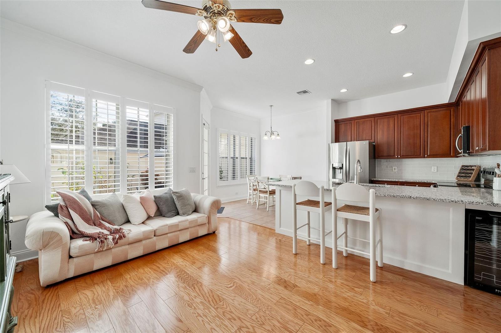 SPRING PARK TOWNHOMES OF SOUTH VILLAGE - Residential