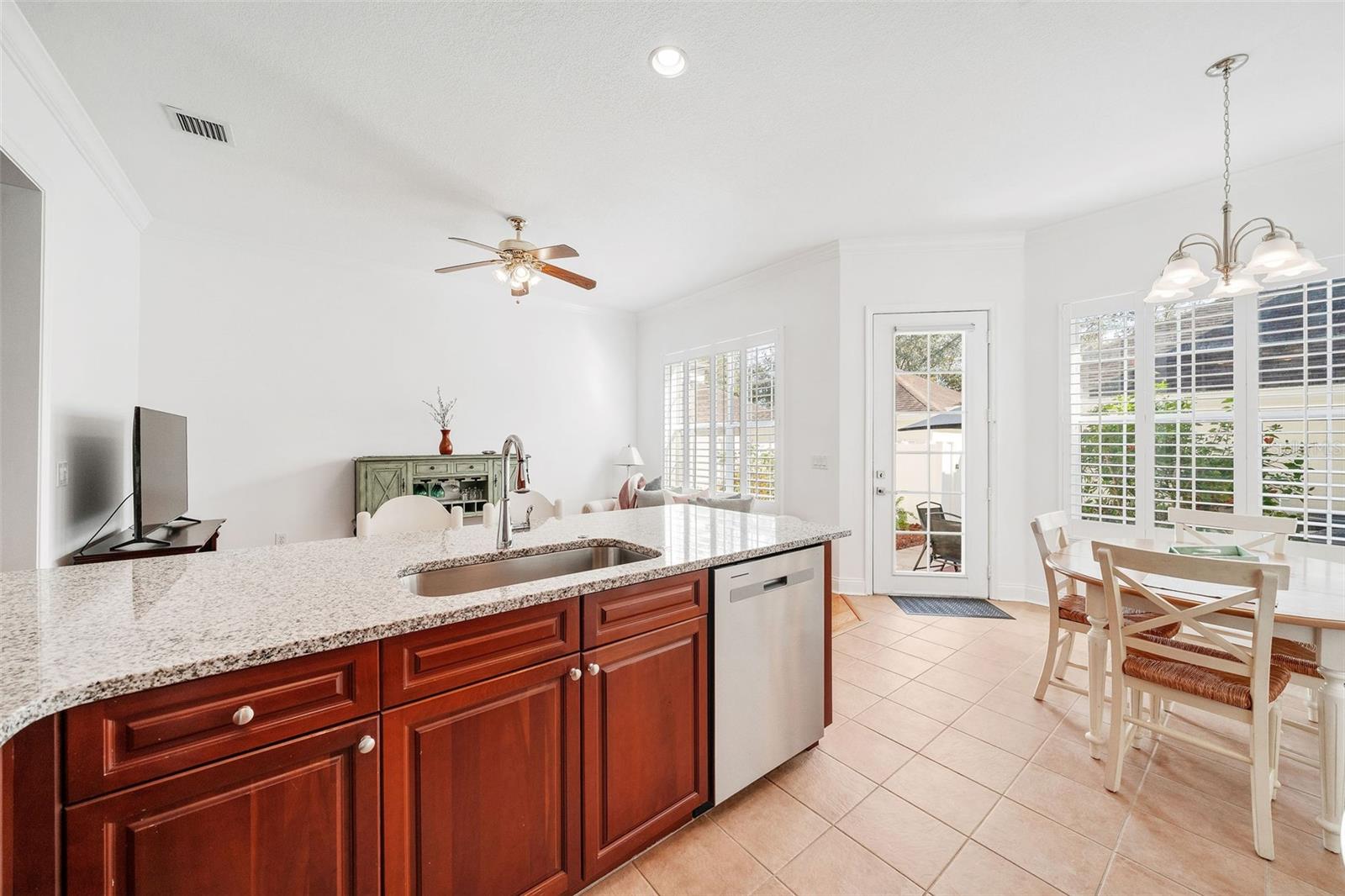 SPRING PARK TOWNHOMES OF SOUTH VILLAGE - Residential