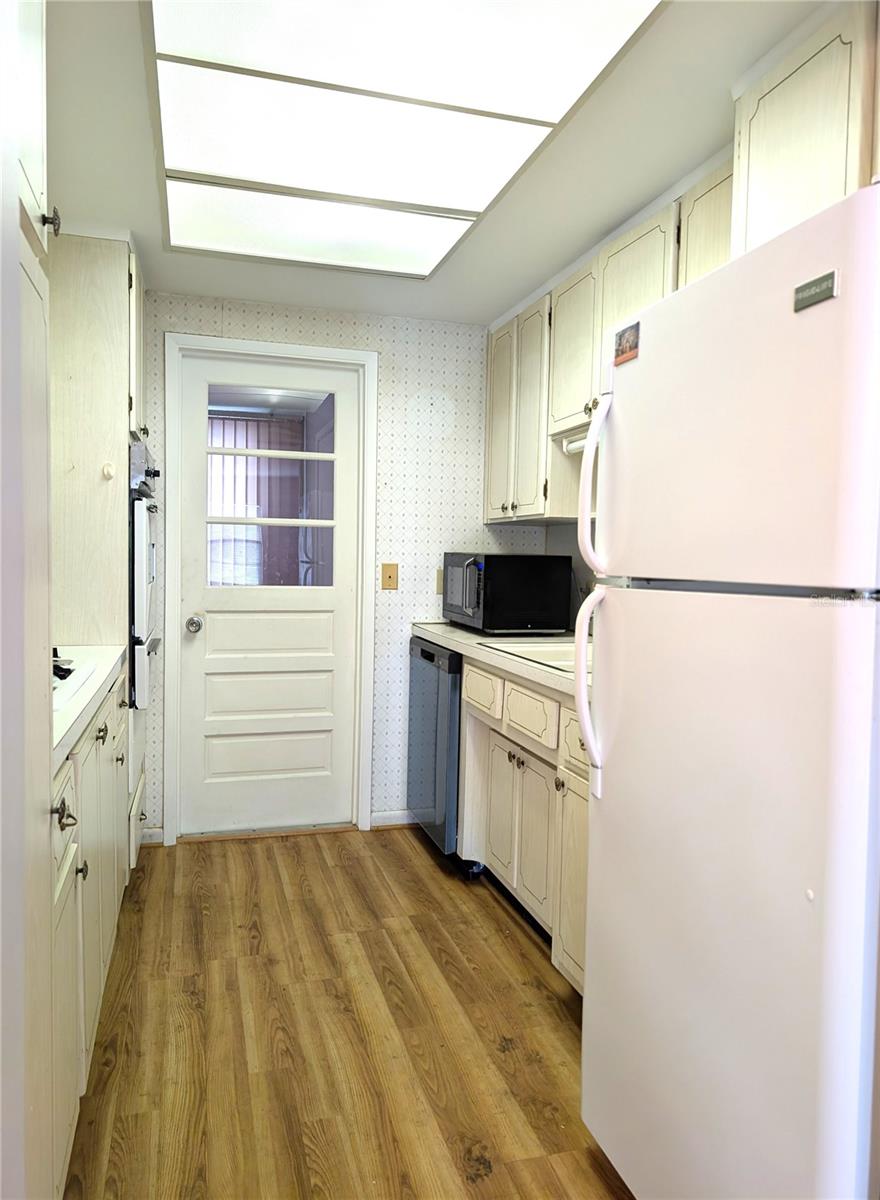 TOWN APTS CONDO - Residential Lease