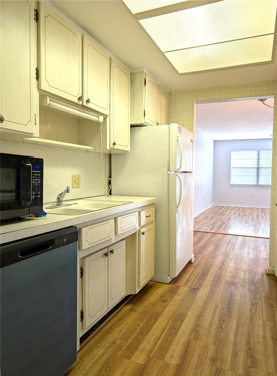 TOWN APTS CONDO - Residential Lease