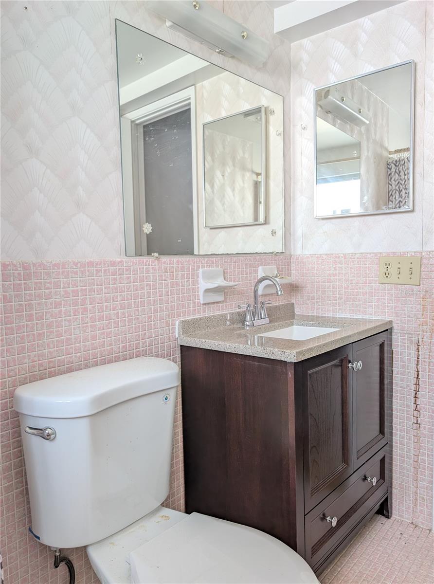 TOWN APTS CONDO - Residential Lease