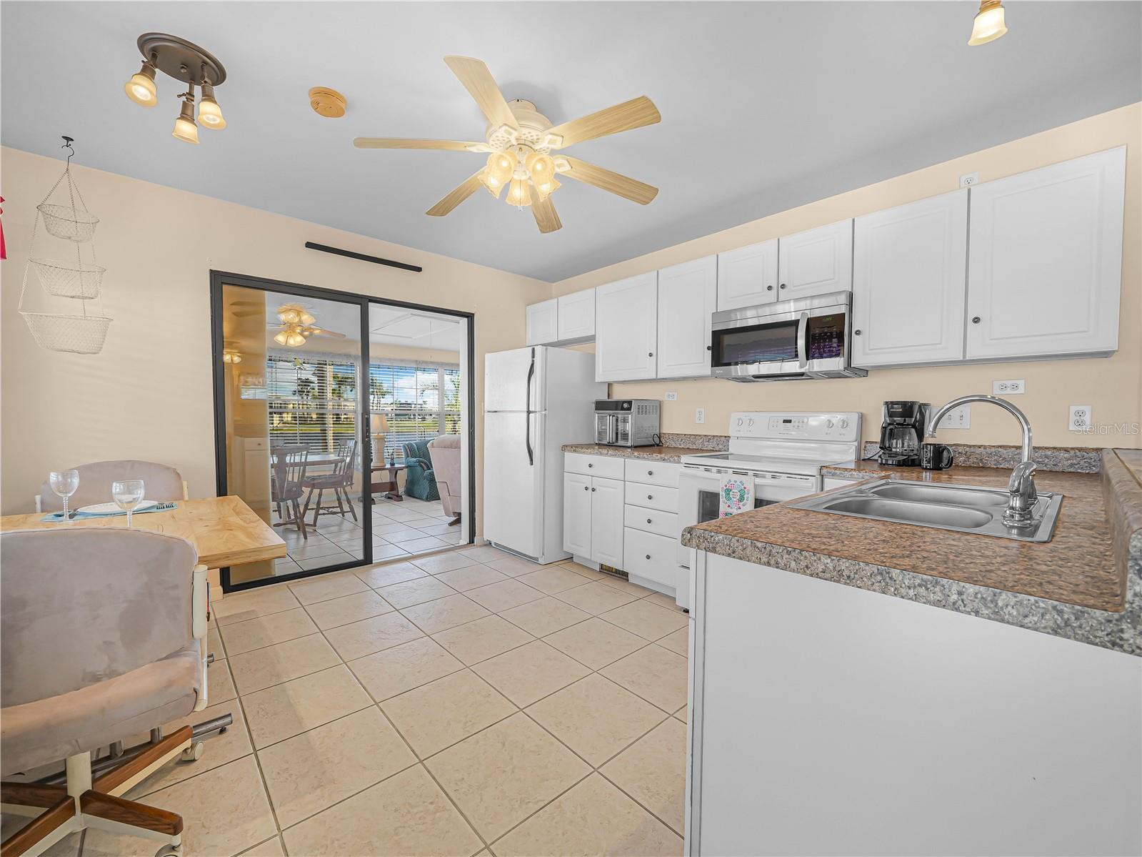 SADDLEBAG LAKE - Residential