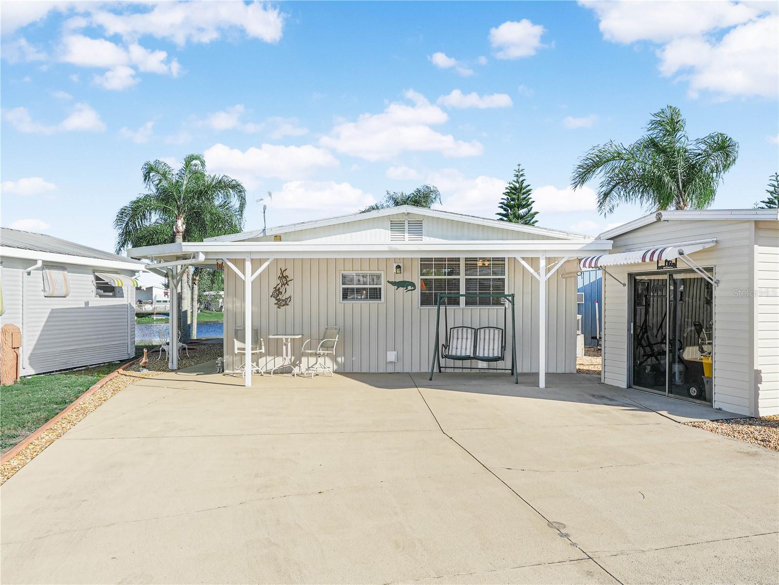 SADDLEBAG LAKE - Residential