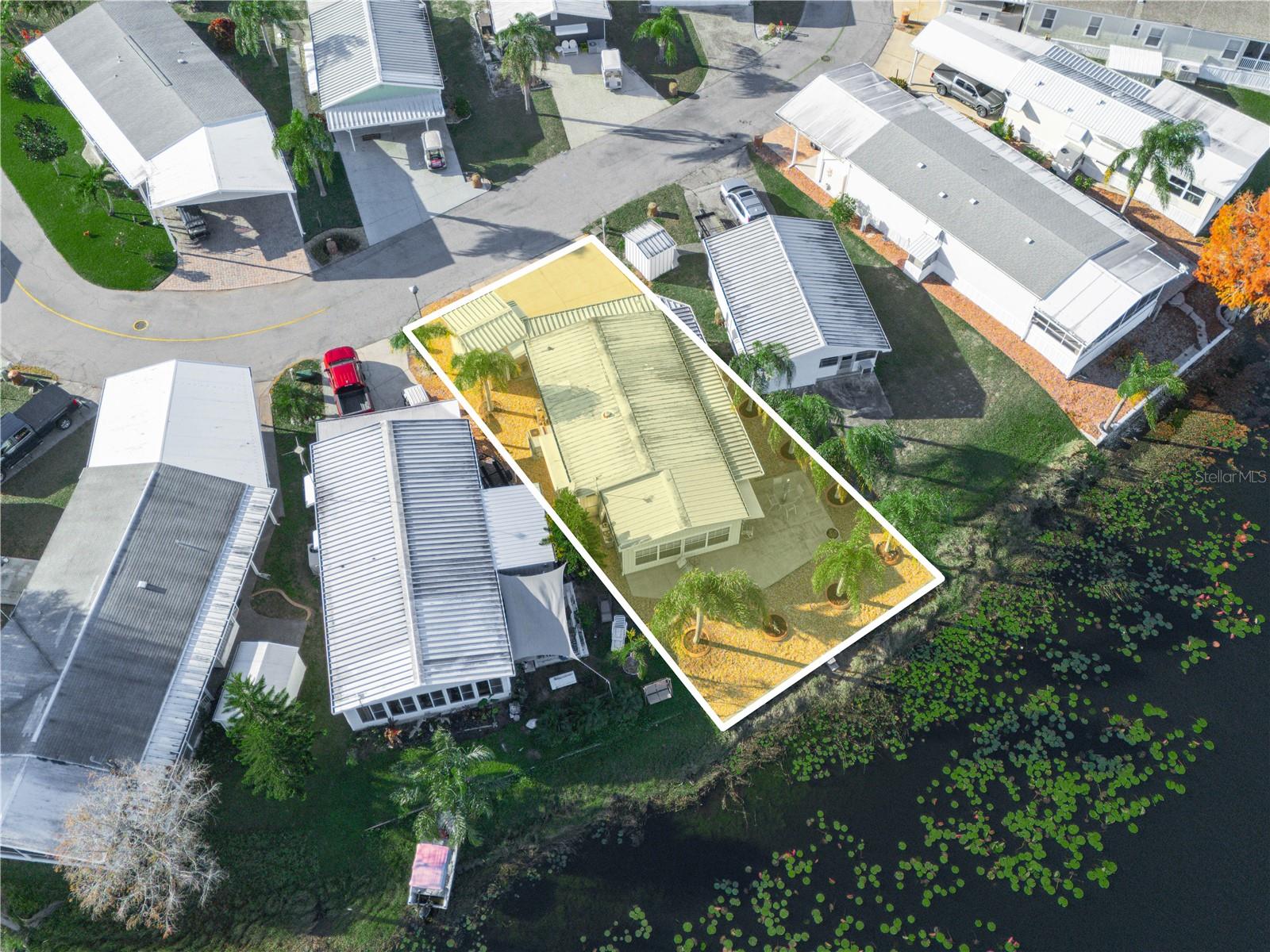 SADDLEBAG LAKE - Residential