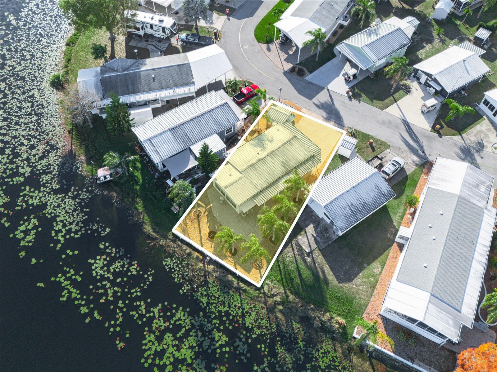 SADDLEBAG LAKE - Residential