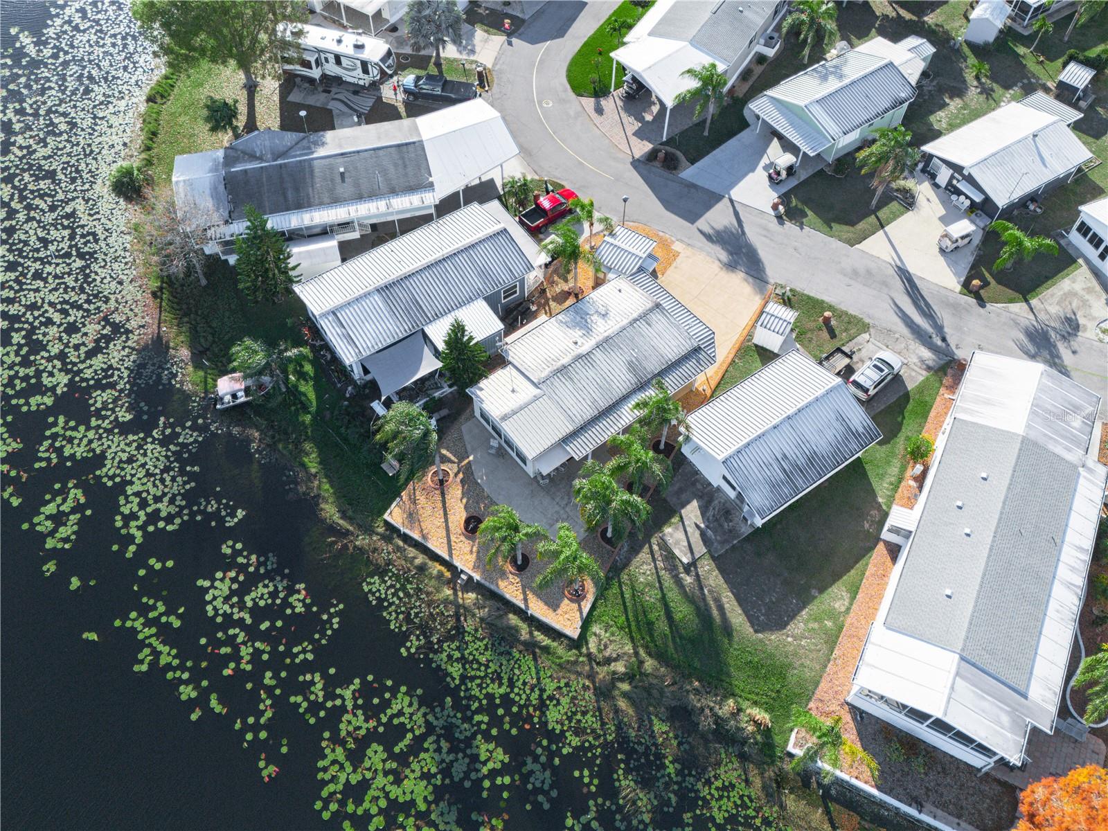 SADDLEBAG LAKE - Residential