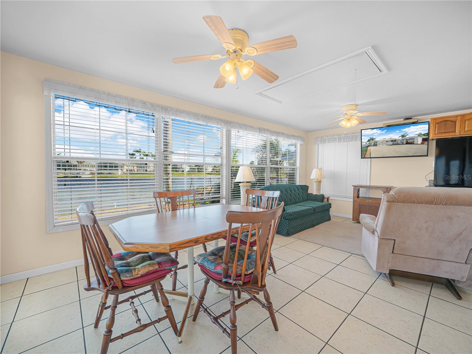 SADDLEBAG LAKE - Residential