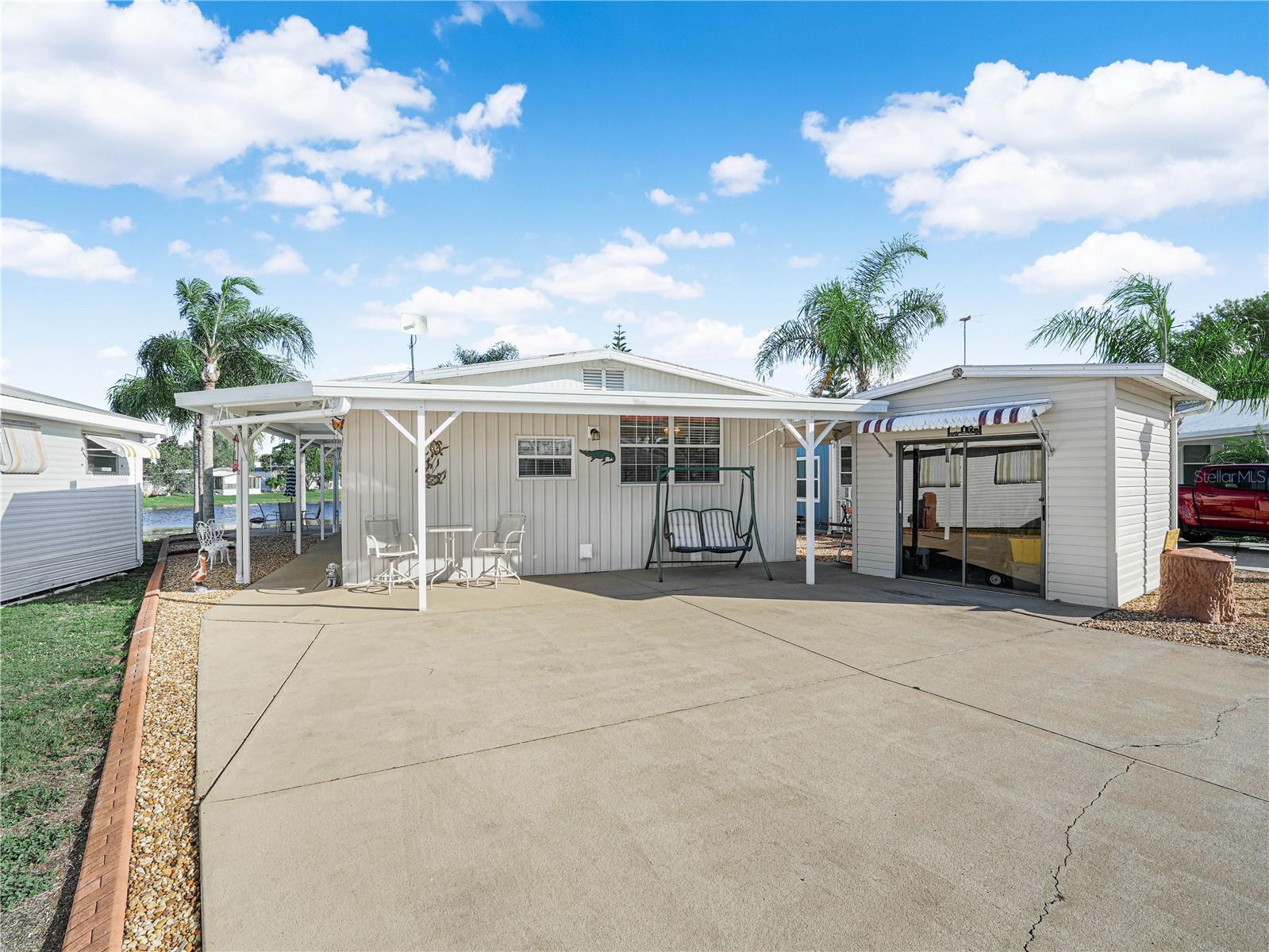 SADDLEBAG LAKE - Residential