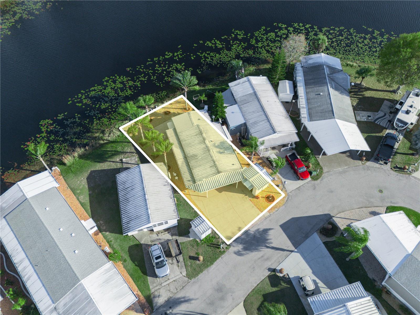 SADDLEBAG LAKE - Residential