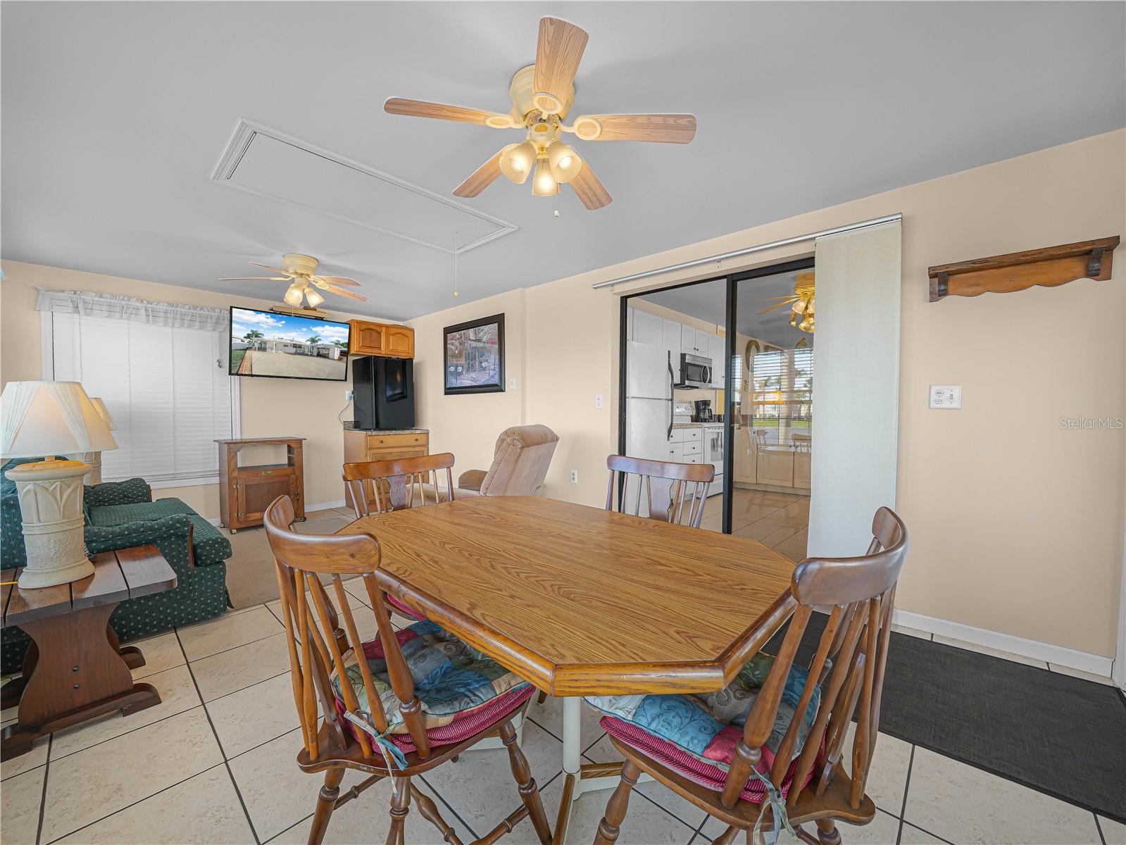 SADDLEBAG LAKE - Residential