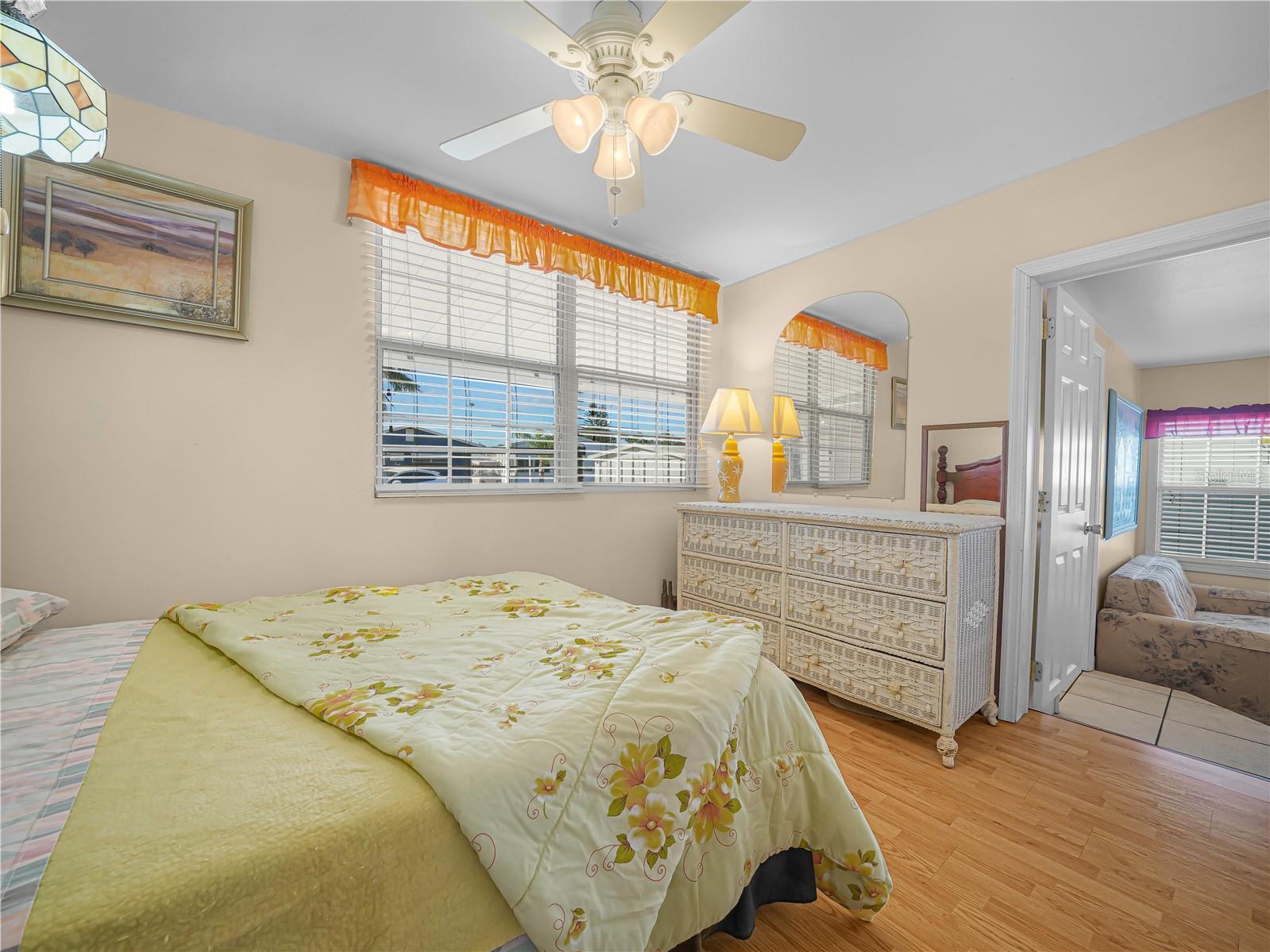 SADDLEBAG LAKE - Residential