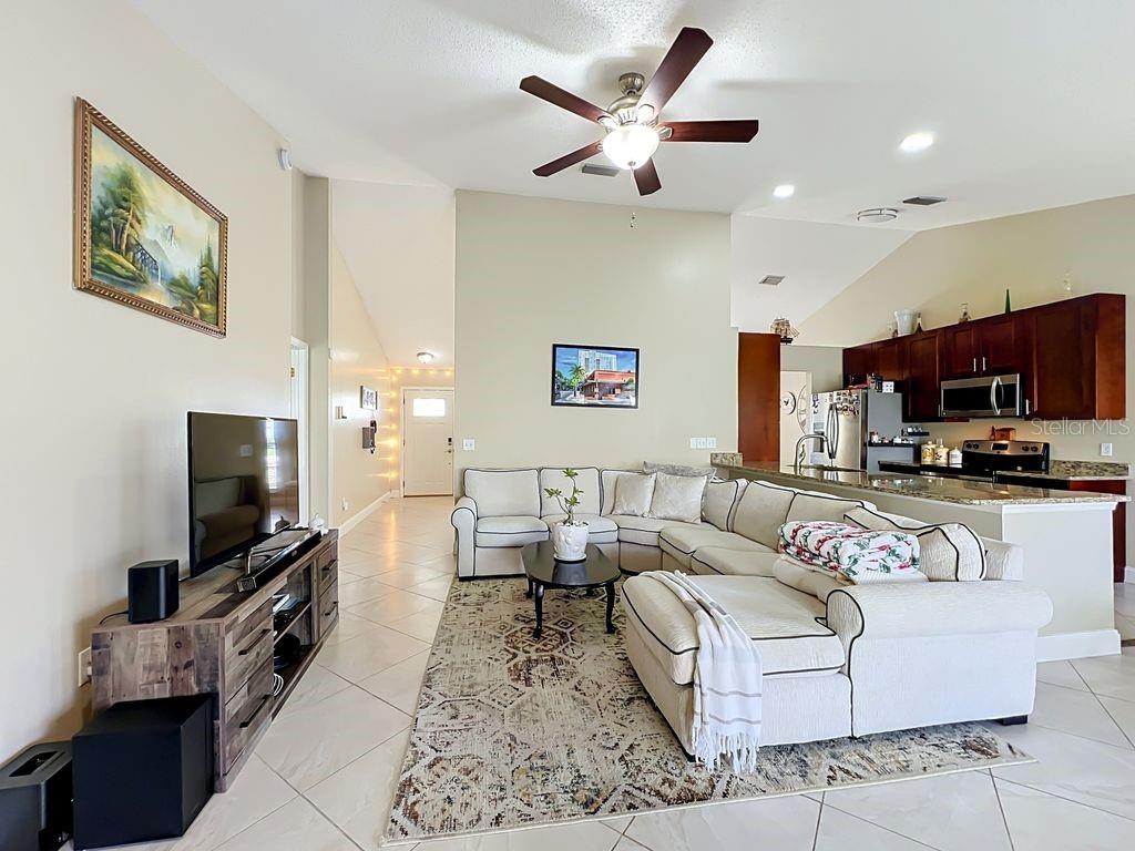 8609 CROSSBAY DRIVE