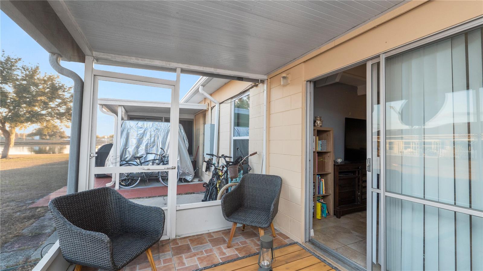 LAKESHORE CLUB - Residential