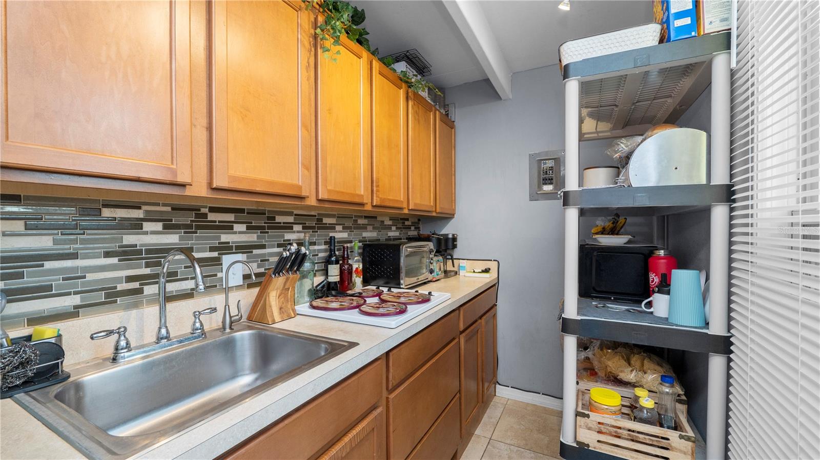 LAKESHORE CLUB - Residential