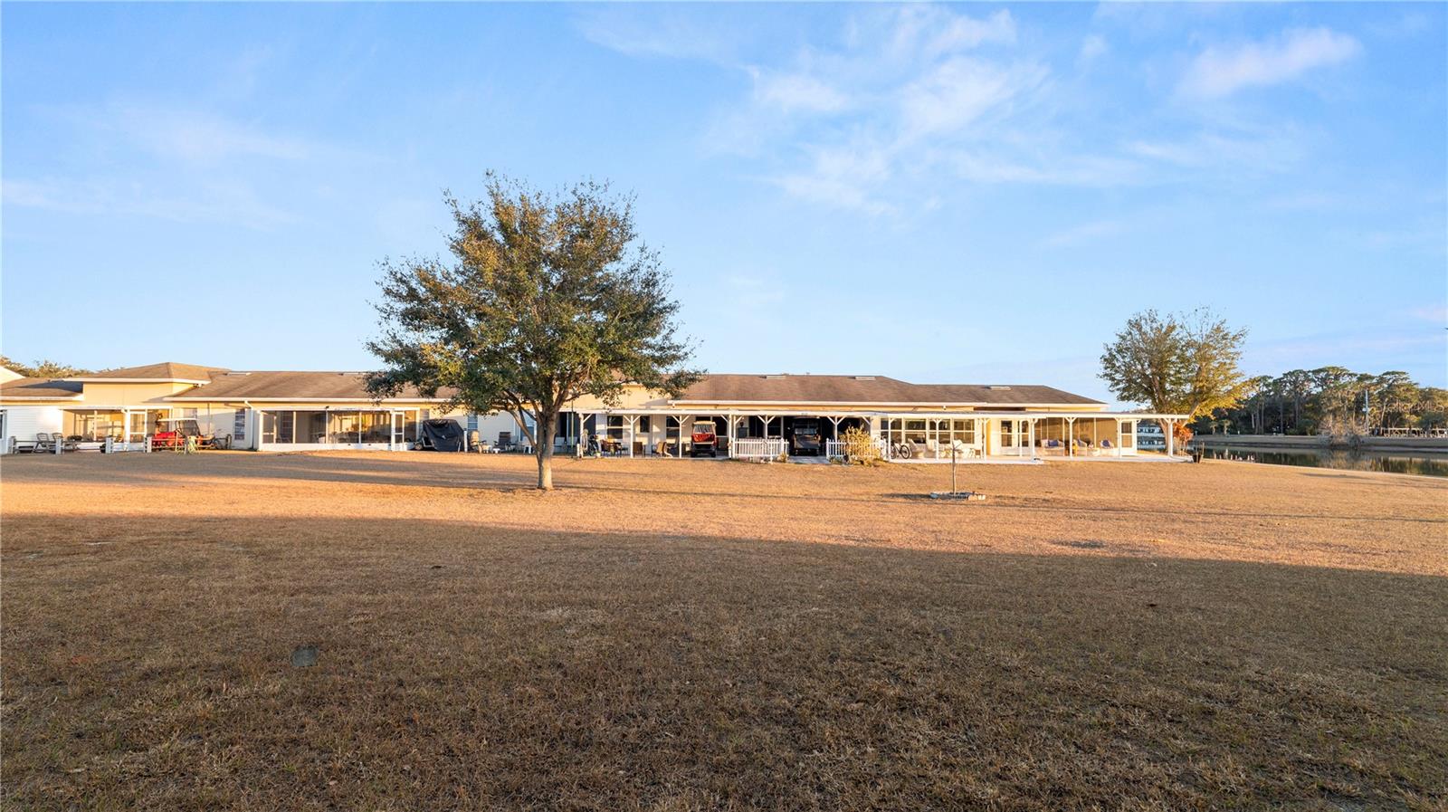 LAKESHORE CLUB - Residential