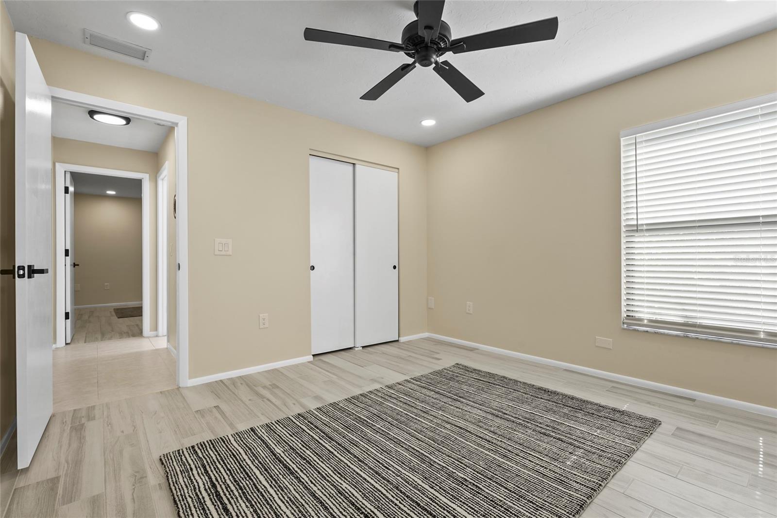 COLONIAL OAKS - Residential